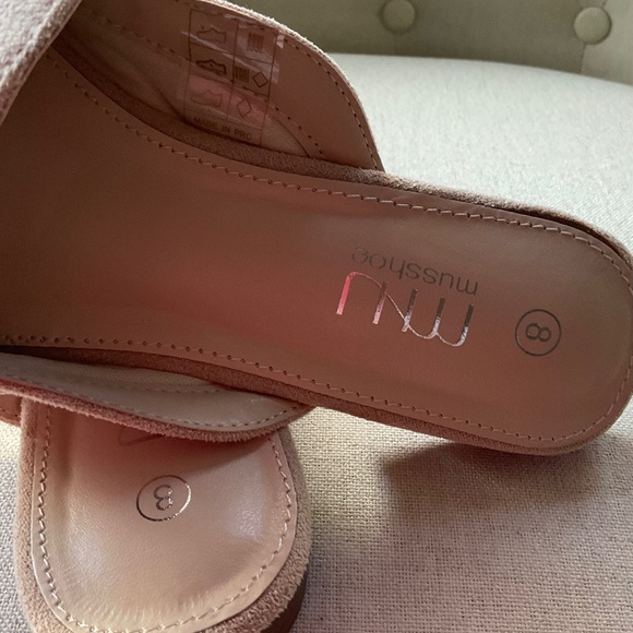 MNJ musshoe slide mule in light tan, size 8 - Picture 4 of 5